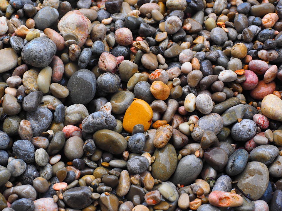 pebbles-1090506_960_720